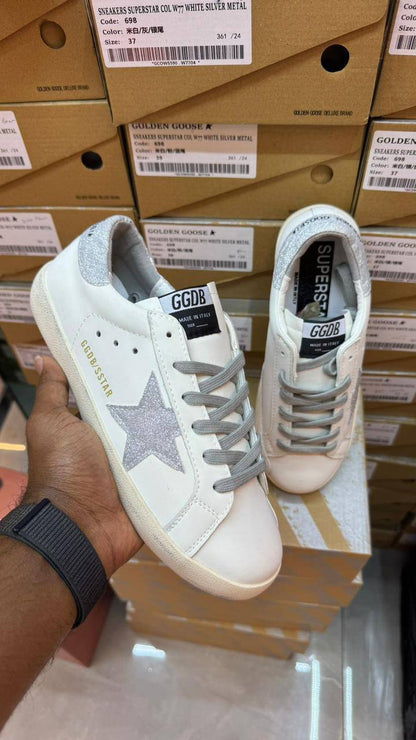 GGDB
Size 36 to 41 
160 dhs✅

Zain183
♥️♥️♥️