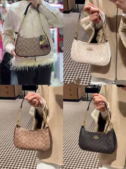 💖  Emporio Armani
1⃣️ First quality
Size: 23 * 19 cm
90 dhs🌺

Zain115
♥️♥️♥️