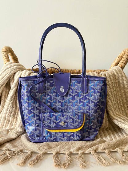 Goyard 
Vipp quality 
Size: 21 cm

For Price 👇 WhatsApp✅
0568585901 
0507557372
0552275751 Owner Zain 👌

Zain315
♥️♥️♥️