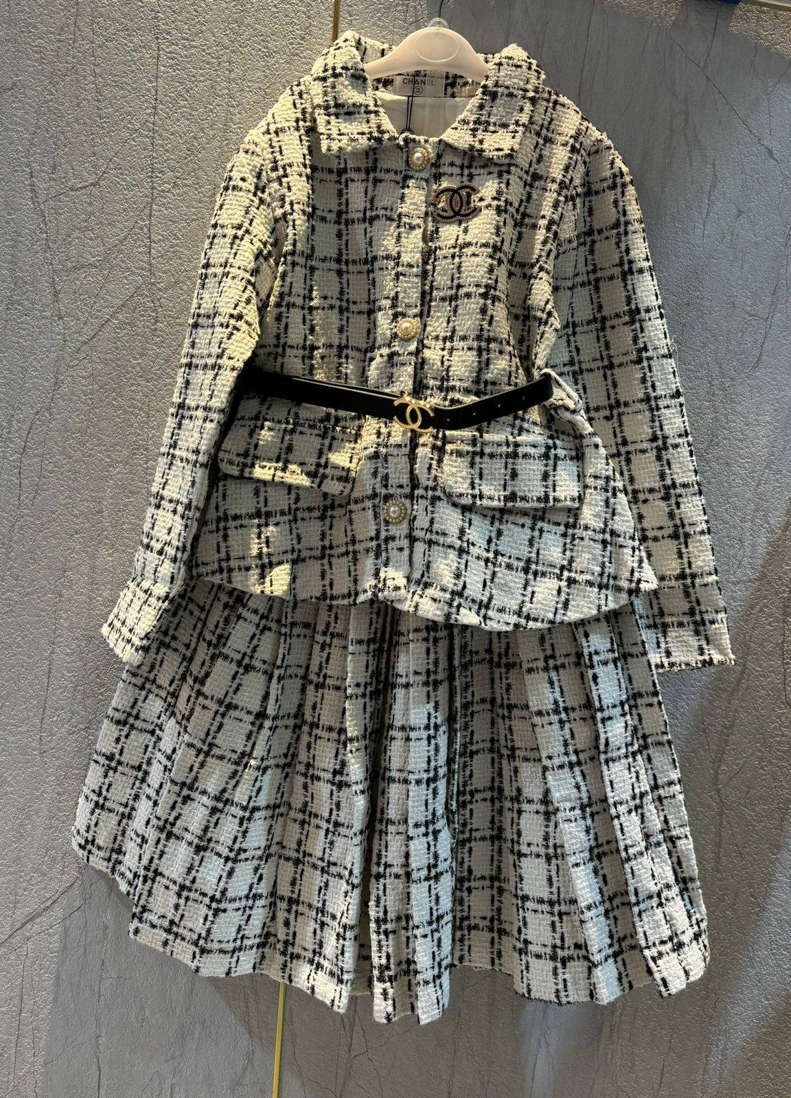 Chanel
4-13y 
190 dhs🪙🌨️

Zain151
♥️♥️♥️