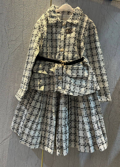 Chanel
4-13y 
190 dhs🪙🌨️

Zain151
♥️♥️♥️