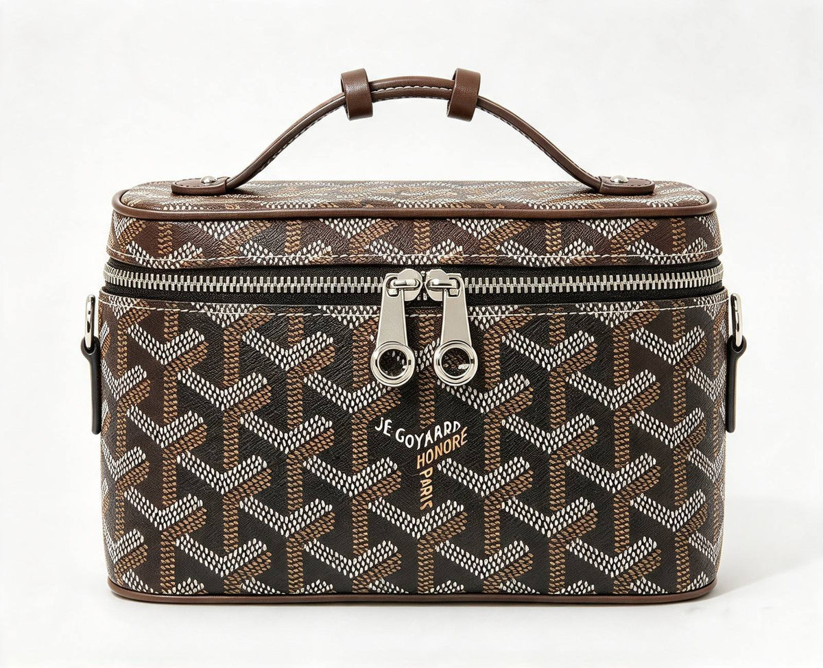 GOYARD

best quality 
with box

100 dhs🇦🇪🇦🇪🇦🇪

size17CM
Zain290
♥️♥️♥️