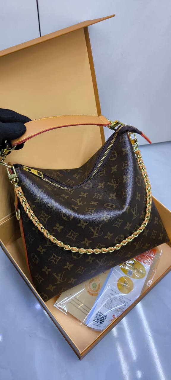 LV

95 dhs✅

with box
🎁🎁🎁

Zain203
♥️♥️♥️