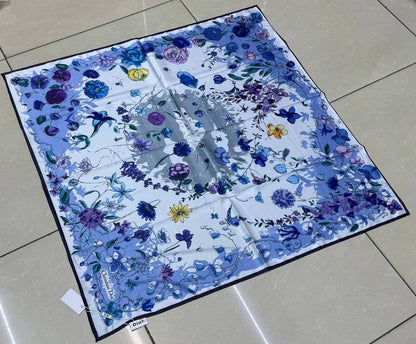 Silk square scarf 
40 dhs🪙💚

Zain93
♥️♥️♥️