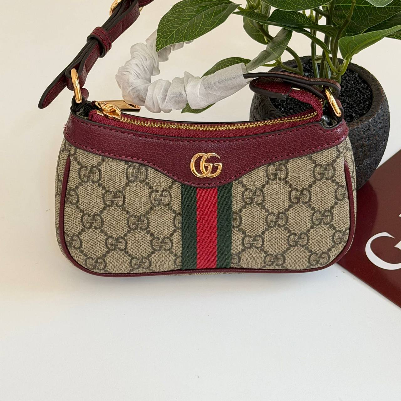 Gucci
Master
190 dhs✅

Zain134
♥️♥️♥️
