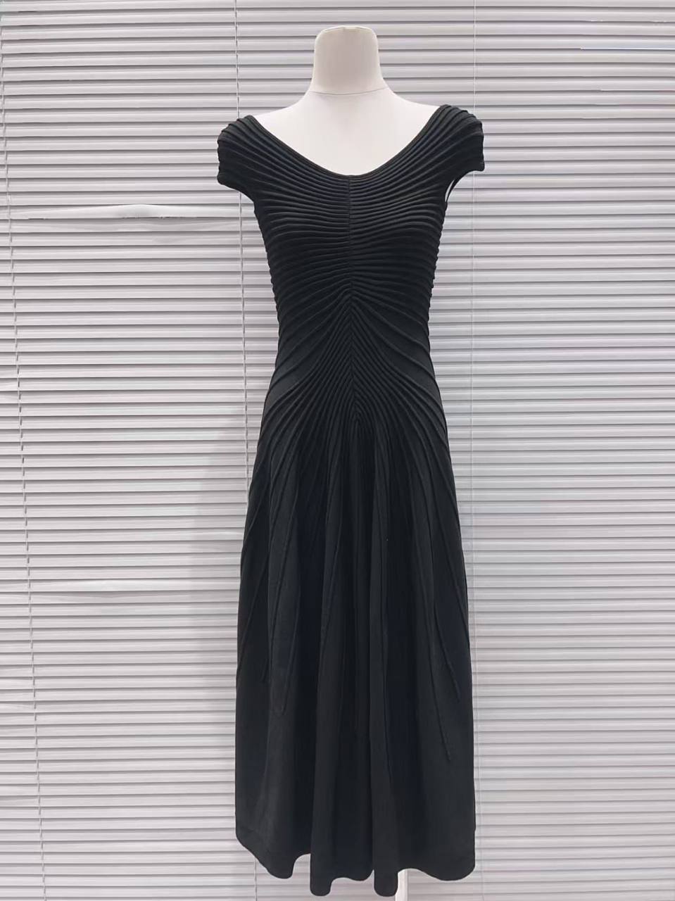 *New collections*                                                
ALAIA
*Super Master quality*
*Sizes: S M L XL* 
570 dhs💓

Zain308
♥️♥️♥️