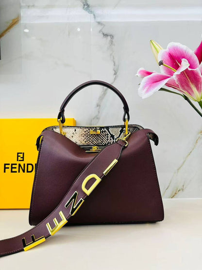 Fendi
High Quality
120 dhs🪙🌨️

Zain143
♥️♥️♥️