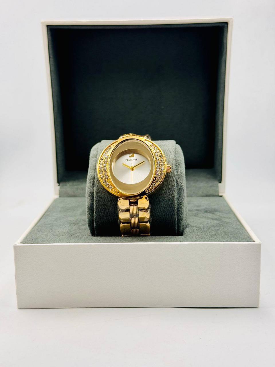 SWAROVSKI ladies 
55 dhs❤️

Zain08
♥️♥️♥️
