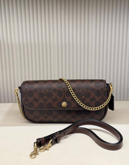 Coach 
Size:24cm

With box
🎁🎁🎁

90 dhs🪙🌨️

Zain148
♥️♥️♥️