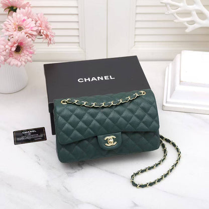 Chanel

with box
🎁🎁🎁

110 dhs✅
good quality

Zain143
♥️♥️♥️