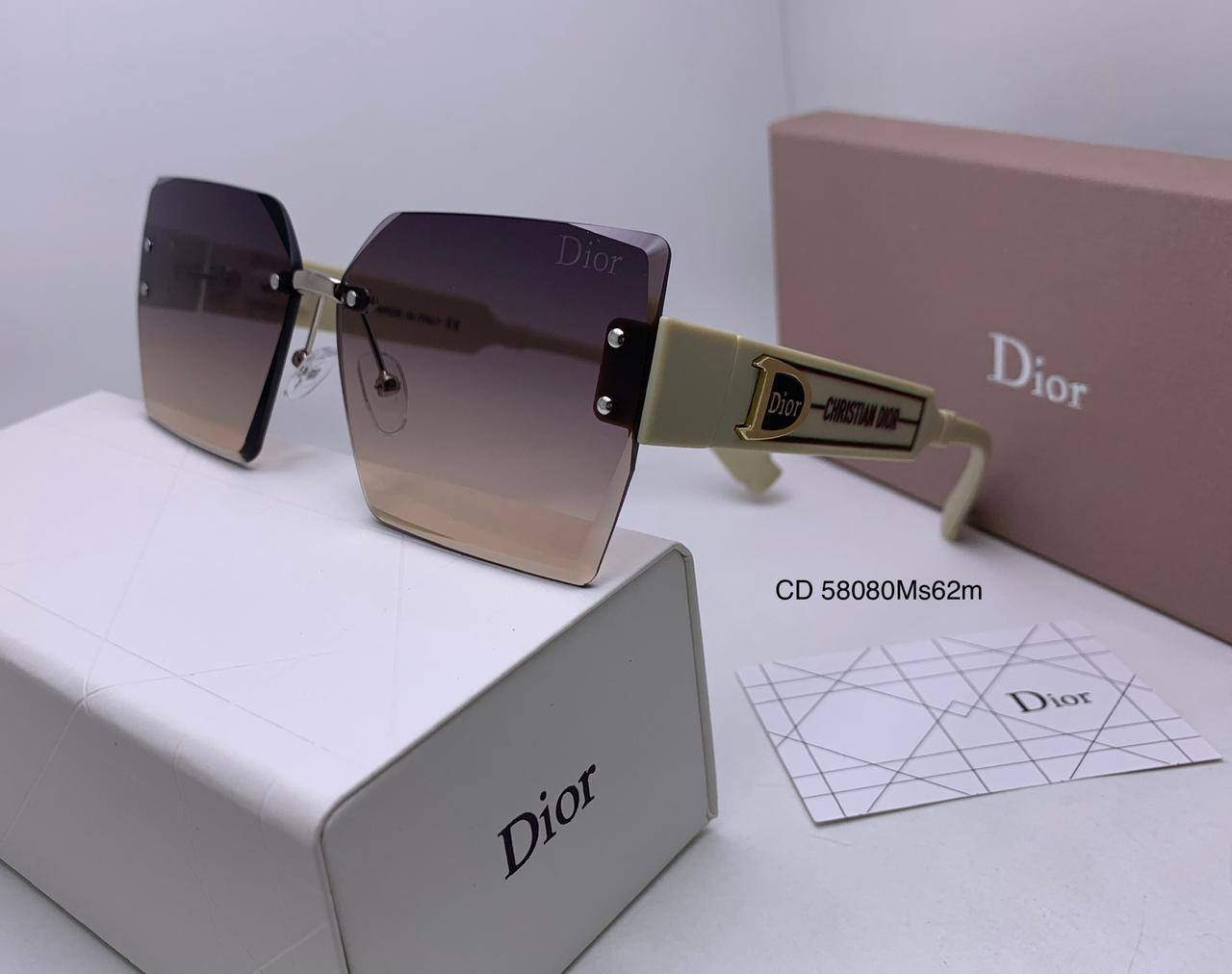 Dior
70 dhs🪙🌺

Zain126
♥️♥️♥️