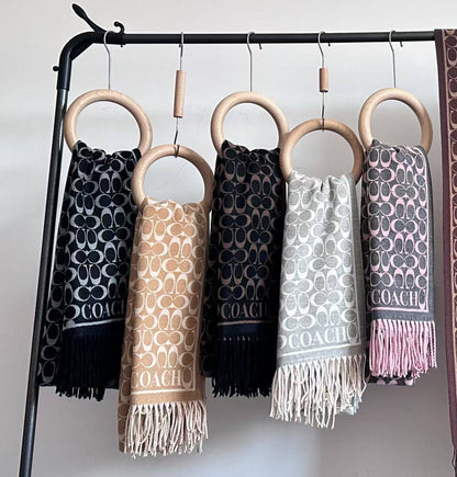 Scarf
45 dhs💓

Zain07
♥️♥️♥️