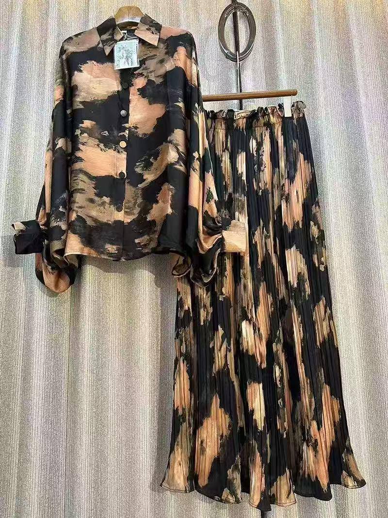 Silk set
Good quality 
Free size 
130 dhs🇦🇪🇦🇪

Zain295
♥️♥️♥️
