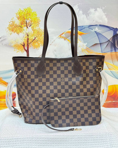 LV 
Best quality with box’s 
110 dhs✅
size 41 Cm

Zain290
♥️♥️♥️
