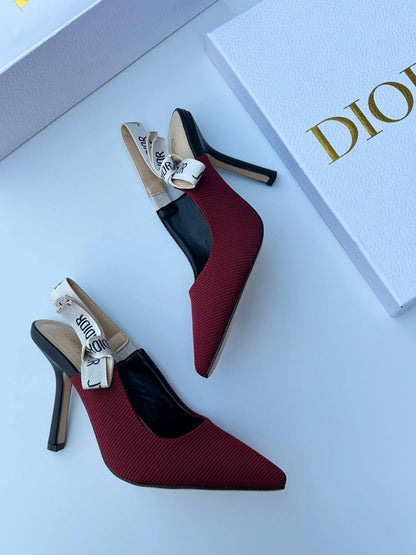 Dior 
120 dhs❣️
Size 36-42

Zain90
♥️♥️♥️