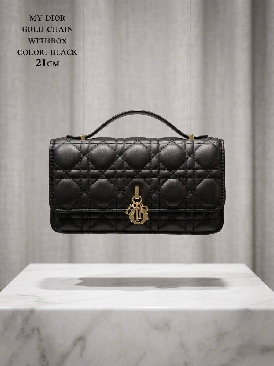 Dior
ᴍʏ ᴅɪᴏʀ ᴍɪɴɪ ʙᴀɢ
ᴛᴏᴘ ʜᴀɴᴅʟᴇ/ ɢᴏʟᴅᴇɴ ᴄʜᴀɪɴ
ᴡɪᴛʜʙᴏx
🎁🎁🎁
ʟᴀᴍʙsᴋɪɴ ᴍᴀᴛᴇʀɪᴀʟ
sɪᴢᴇ:𝟐𝟏ᴄᴍ
110 dhs✅

Zain56
♥️♥️♥️
