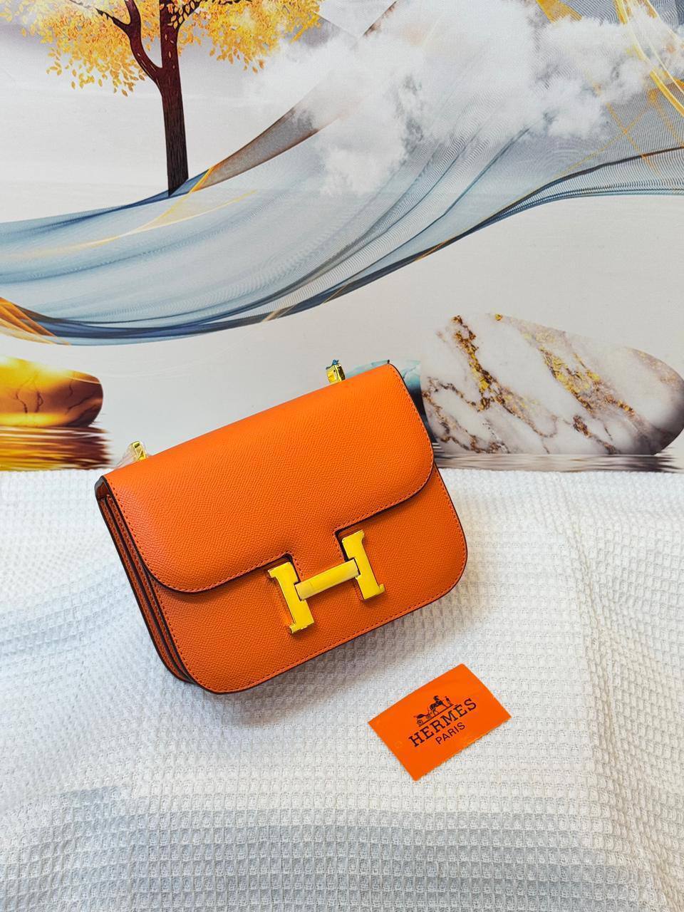 Hermes

Best quality

With box’s
🎁🎁🎁

100 dhs💓
size 19cm

Zain158
♥️♥️♥️