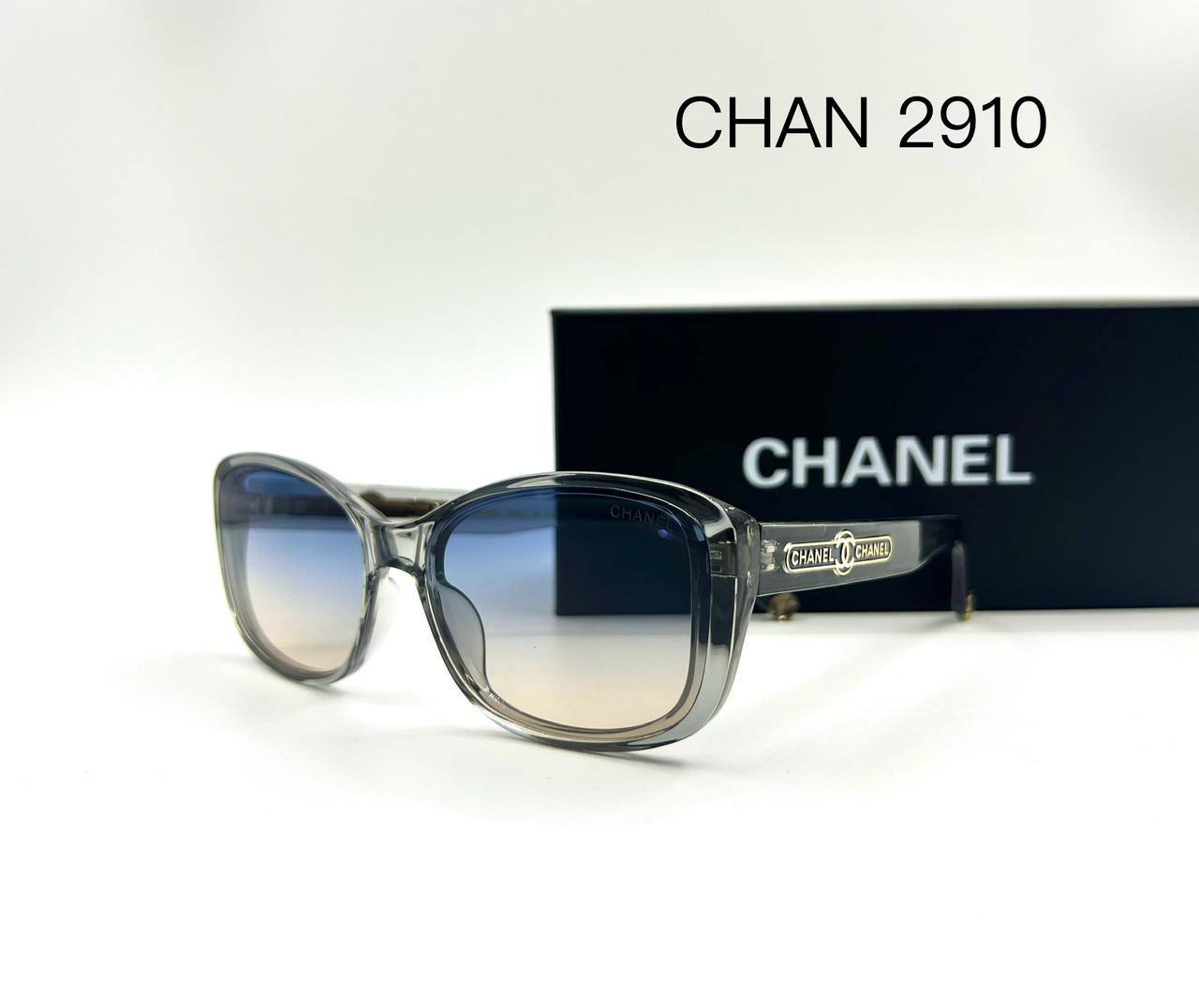 CHANEL 
Sunglasses 🕶️ 
Good quality 💯 
Master box 🗃️ 
50 dhs🗽

Zain273
♥️♥️♥️