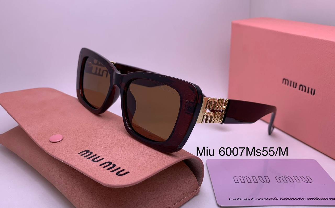 Miu Miu
70 dhs✅

Zain126
♥️♥️♥️