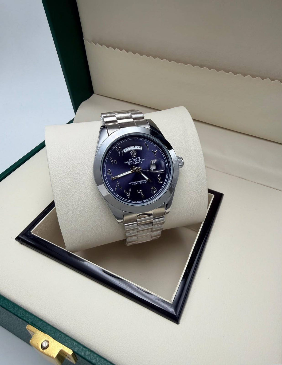 Rolex

60 dhs🇦🇪🇦🇪

Zain45
♥️♥️♥️