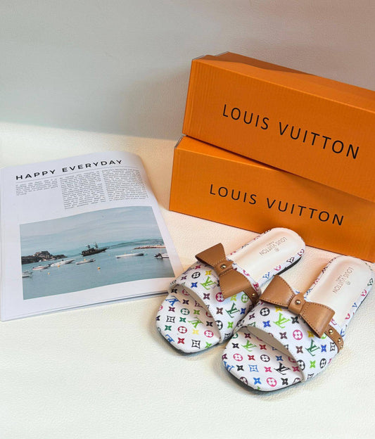 LV
Size 36to41
70 dhs❣️

Zain236
♥️♥️♥️