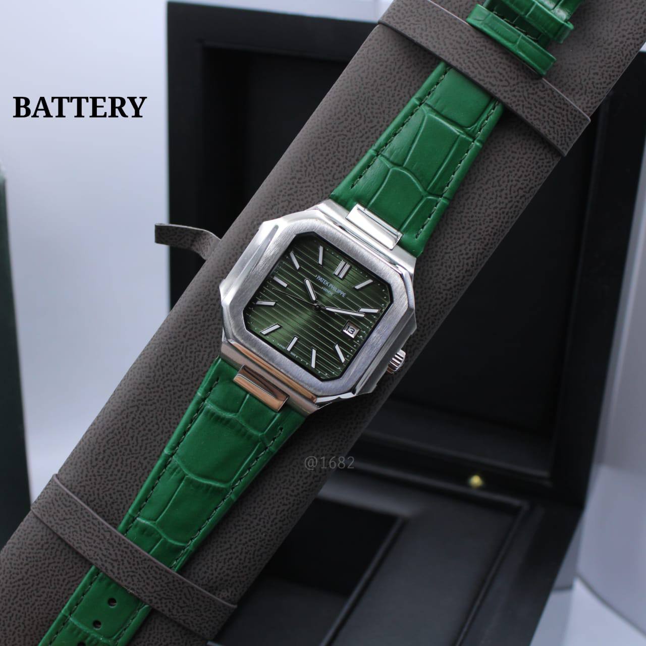 PATEK PHILIPPE
*CUBITUS*
*FOR MEN QUARTZ_______*🔥🔥
230 dhs✅

Zain304
♥️♥️♥️