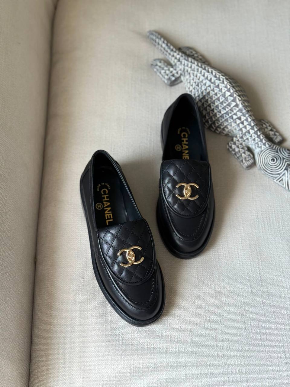 Chanel
AA Quality
Size 36 to 41
450 dhs🇦🇪🇦🇪

Zain288
♥️♥️♥️