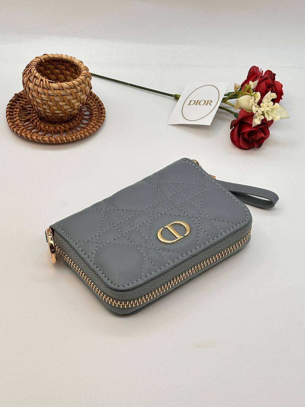 💝  *Dior*💝
💝*Super Master*💝
280 dhs🪙🌨️

Zain275
♥️♥️♥️