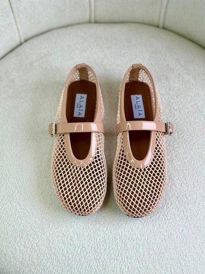 ALAIA 

Super *AAA* *+* Quality 💯

With original packing🎁🎁
SIZE:36and41
Available now
430 dhs🇦🇪🇦🇪

Zain309
♥️♥️♥️