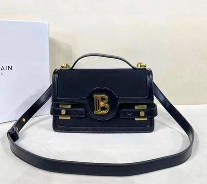 BALMAIN 
HIGH QUALITY
 WITH BOX
140 dhs💓

Zain39
♥️♥️♥️