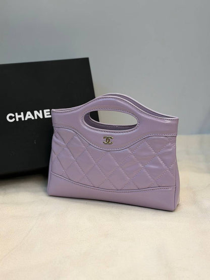 Chanel

220 dhs

Zain134
♥️♥️♥️