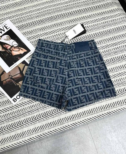 *New collections 💕💕  
150 dhs💓
*good  quality  
*Sizes:S M L 
*AVAILABL

Zain231
♥️♥️♥️