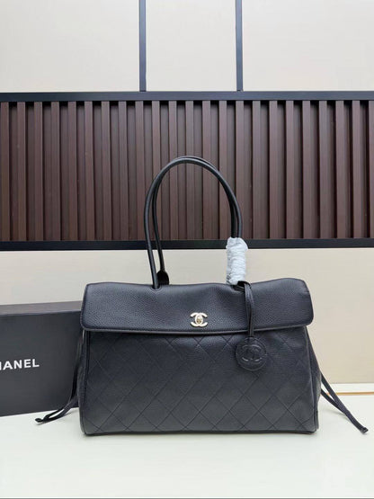 Chanel
Mastser✅✅
390 dhs🇦🇪🇦🇪

Zain153
♥️♥️♥️