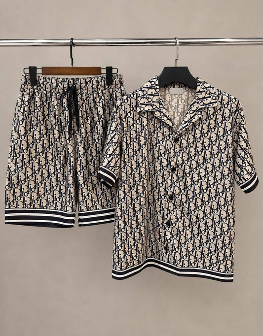 NEW DIOR 

𝐒𝐔𝐏𝐄𝐑 𝐌𝐀𝐒𝐓𝐄𝐑 

SIZE: S,M,L,XL,XXL

450 dhs🇦🇪

Zain227
♥️♥️♥️