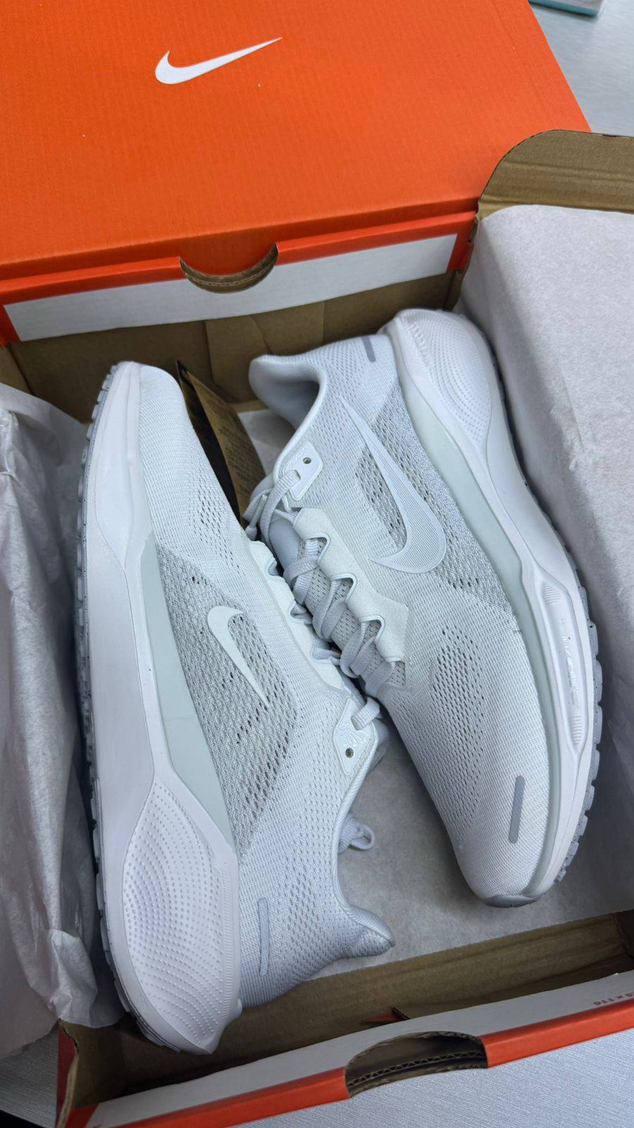 NIKE
Size 40-45⚡️
130 dhs❣️

Zain183
♥️♥️♥️
