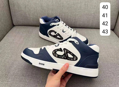 DIORE SHOES For MENS

GOOD QUALITY 

90 dhs✅

Size 40-44

Zain40
♥️♥️♥️
