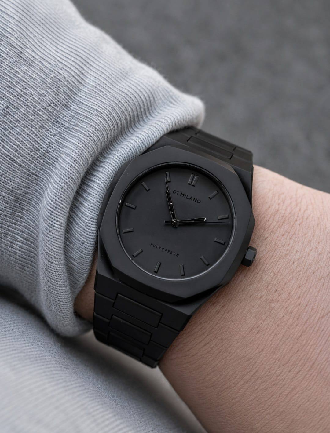 D1 milano polycarbon watch for men good quality 
150 dhs✅

Zain59
♥️♥️♥️
