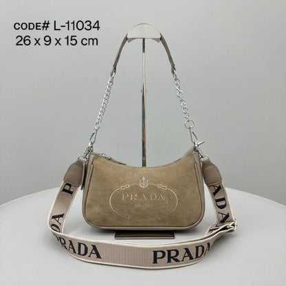 PRADA sʜᴏᴜʟᴅᴇʀ ʙᴀɢ
sᴜᴀᴅᴇ ʟᴇᴀᴛʜᴇʀ ᴍᴀᴛᴇʀɪᴀʟ
ᴇᴍʙʀᴏɪᴅᴇᴅ ʟᴏɢᴏ
ᴡɪᴛʜ ʟᴏɴɢ sᴛʀᴀᴘ
sɪᴢᴇ : 26 cm
ᴡɪᴛʜ ᴏᴜᴛ BOX

65 dhs✅

Zain31
♥️♥️♥️