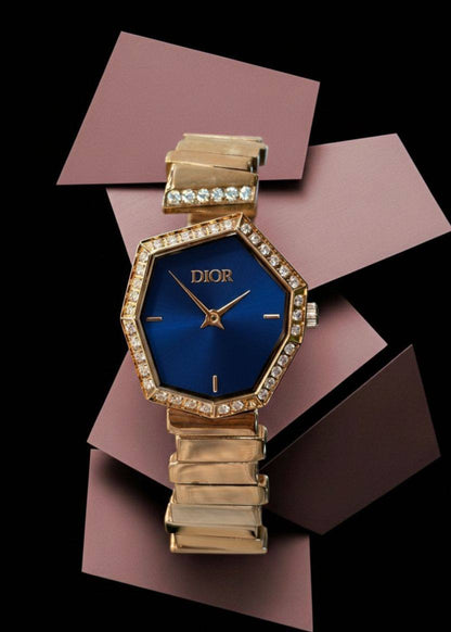 Dior watch for ladies good quality 
230 dhs✅

Zain59
♥️♥️♥️