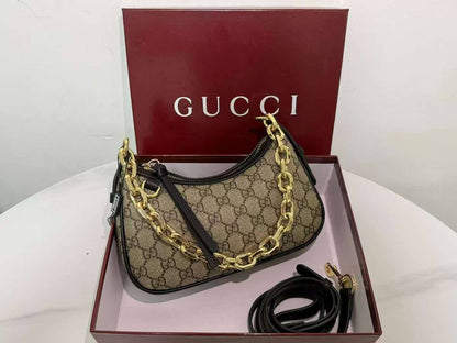 Gucci
with box
good quality
100 dhs✅

Zain203
♥️♥️♥️