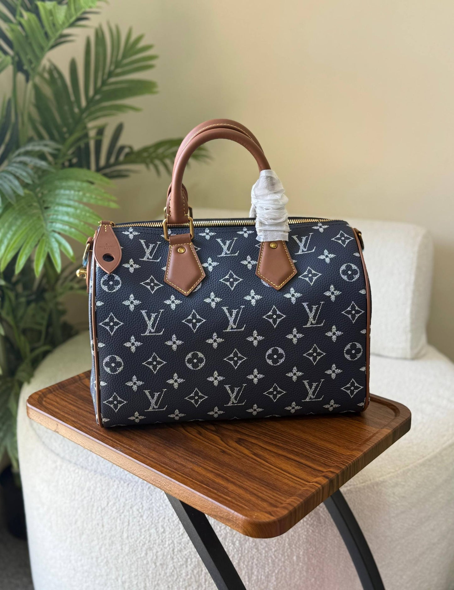 🌿💗*Louis Vuitton*😍🍃
    ❄️25. 30 cm❄️
     🍃 😍🙃😍 💫
Super Master Quality
For Price 👇 WTSP Text Zain 0568585901

Zain246
♥️♥️♥️