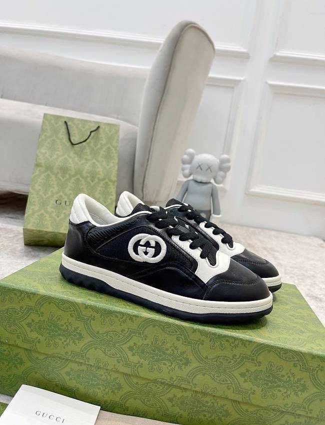 Gucci
280 dhs✅
*SIZE  36   TO   41*

Zain224
♥️♥️♥️