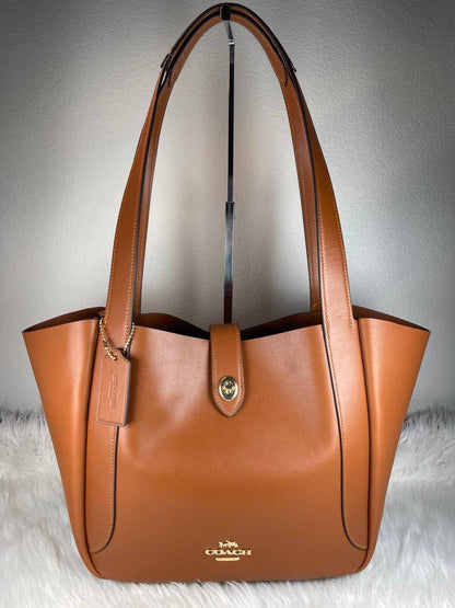 Coach
Master
😍🌺28cm 
230 dhs💓

Zain248