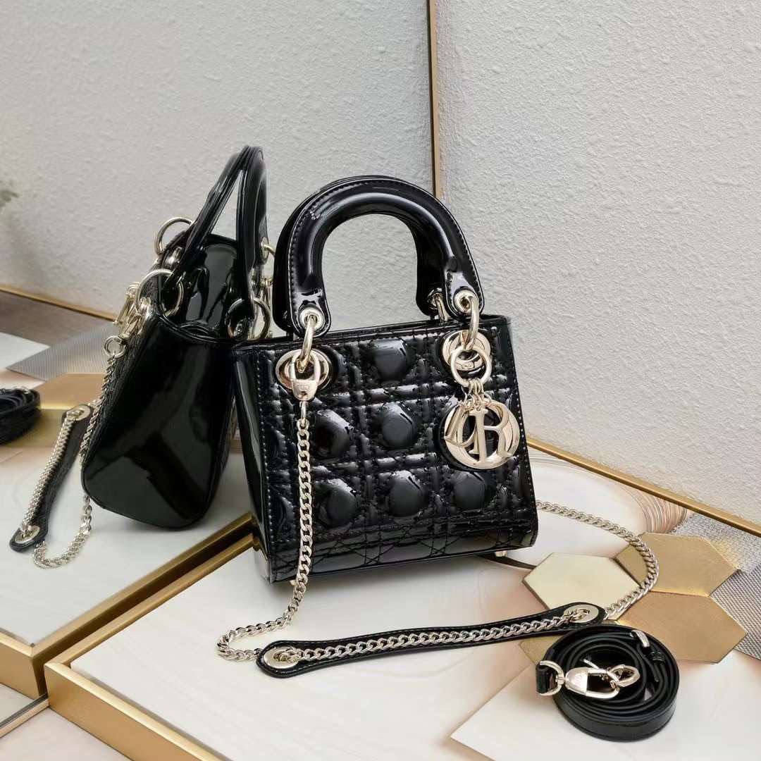 Dior

For Price 👇 WhatsApp✅
0568585901 
0507557372
0552275751 Owner Zain 👌

Zain192
♥️♥️♥️