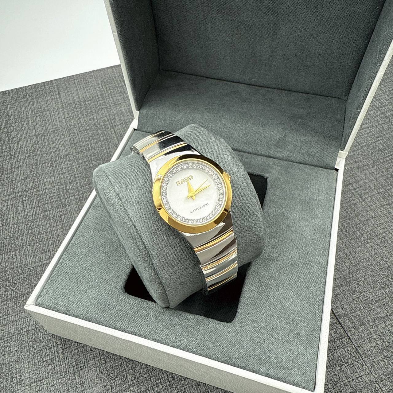 Gucci
60 dhs❤️

Zain45
♥️♥️♥️