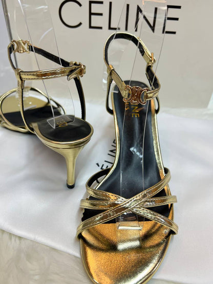 OFFER 
Discount
140 dhs🪙🖤
SIZE 36-41 available
Limit Stock

Zain88
♥️♥️♥️