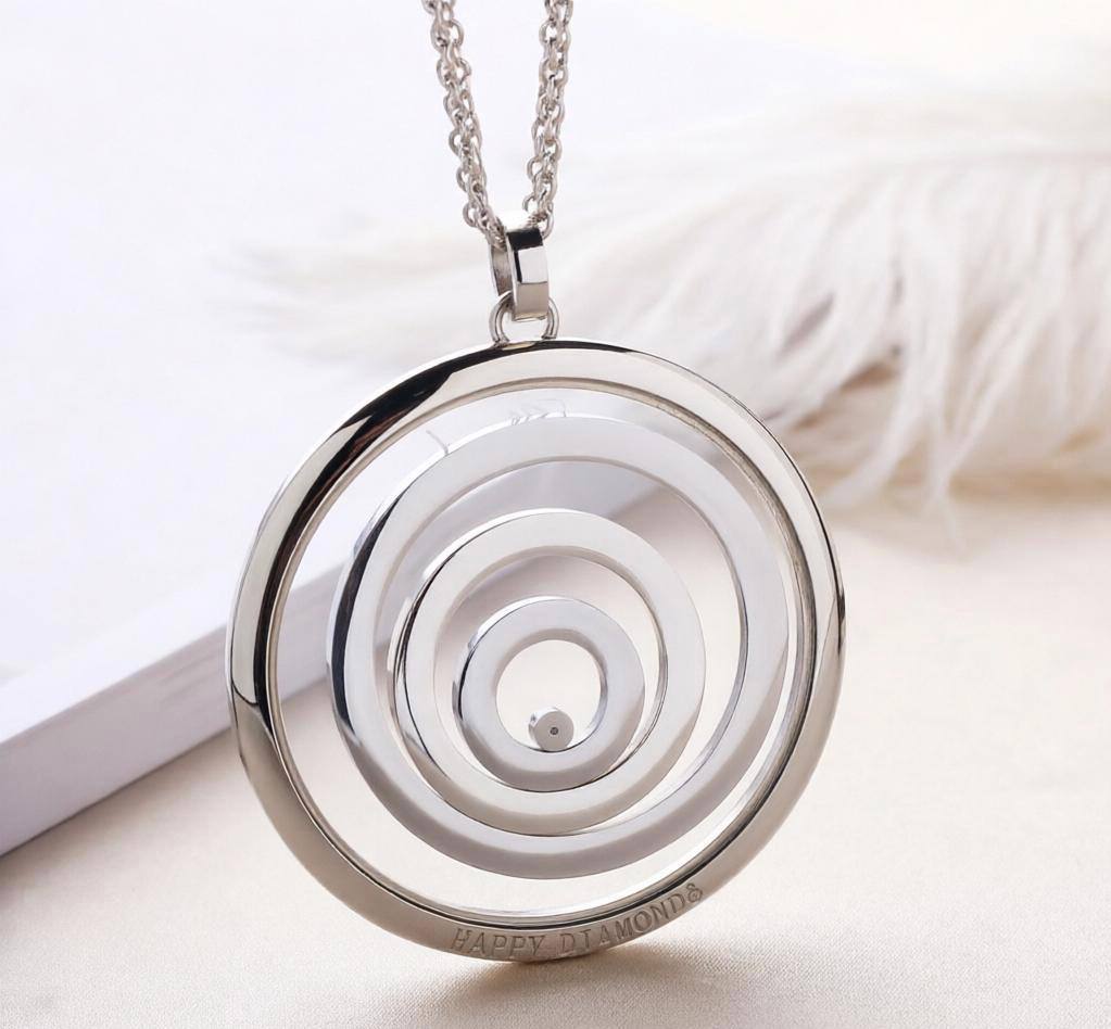CHOPARD NECKLACE 
LONG MASTER 
80 DHS🇦🇪
WITH BOX AND PAPER BAG
🎁🎁🎁

Zain89
♥️♥️♥️