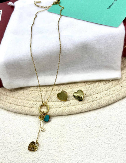 Tiffany set* 🍁
Necklace 
Earrings 
Stainless non tarnished 

40 dhs🪙🌨️
normal box 📦

Zain48
♥️♥️♥️