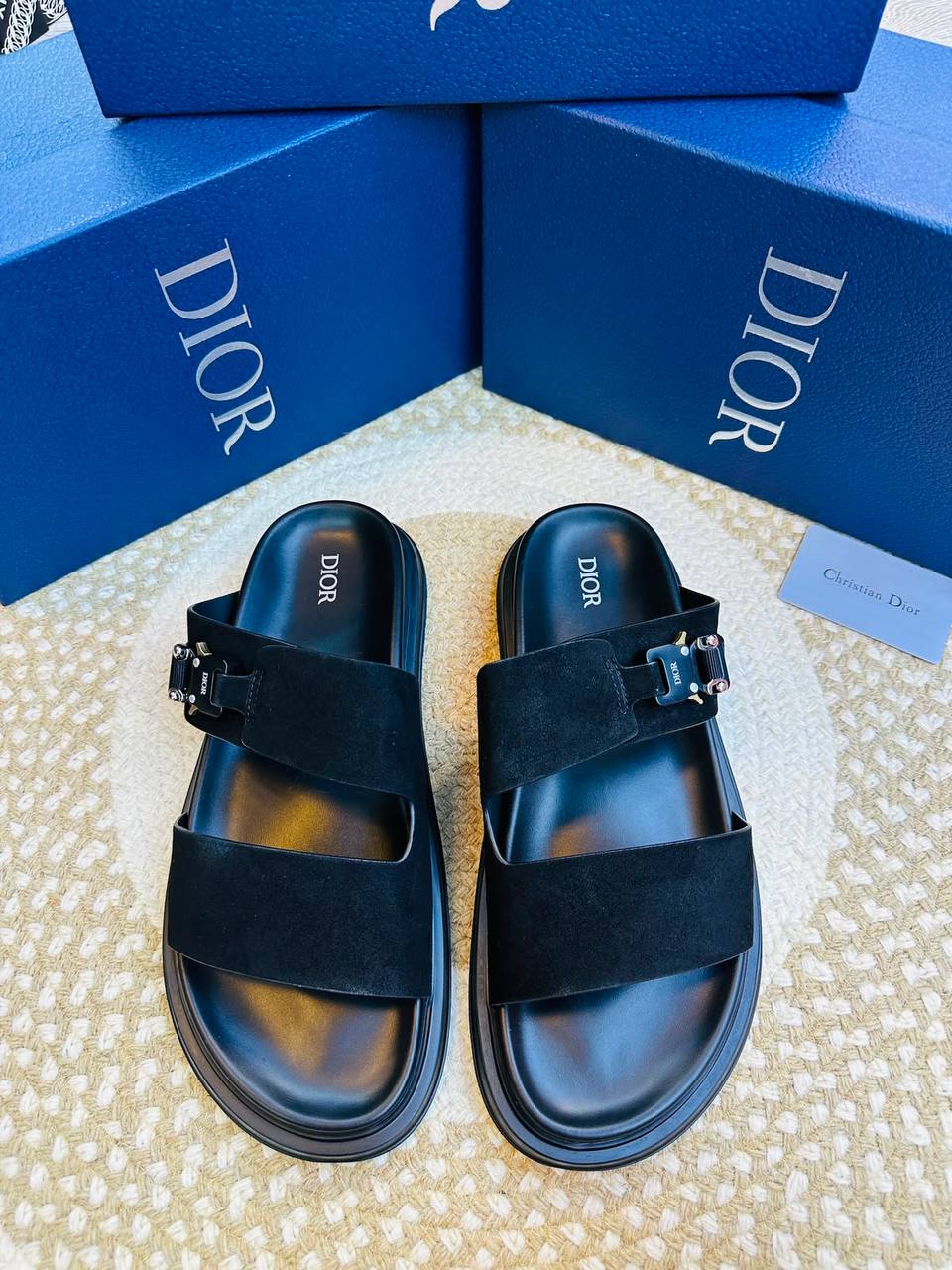 New
Size 40-46 
200 dhs💓

Zain132
♥️♥️♥️