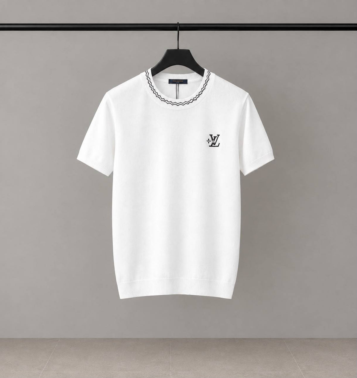 LV❣️
SUPER MASTER QUALITY ✨
SIZE :S M L XL XXL
320 dhs🇦🇪🇦🇪

Zain327
♥️♥️♥️